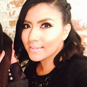 Meet your Posher, Fabiola